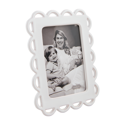 Ceramic Scalloped Frame